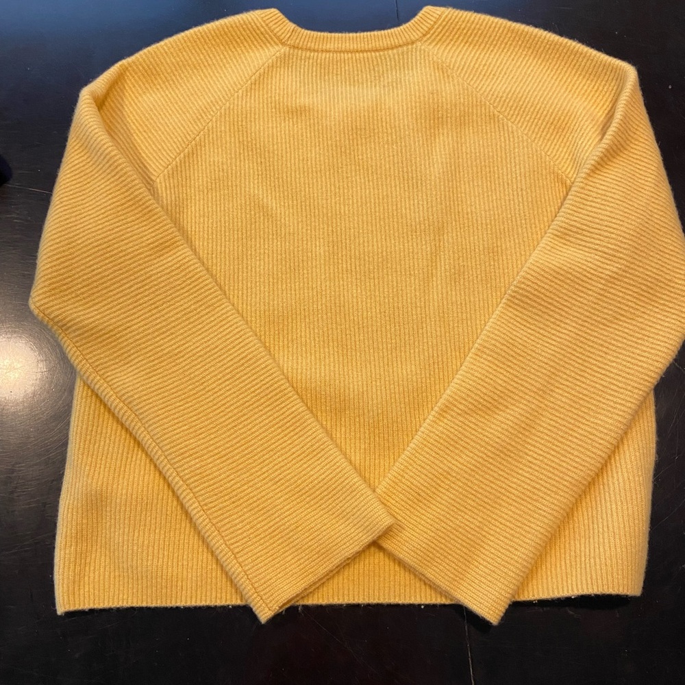 Sweater - Picture 3 of 4